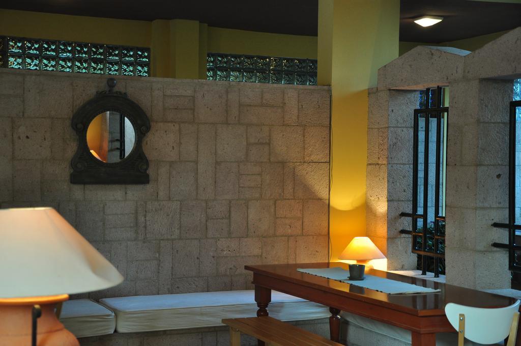 Palm Court Suites Ayvalik Exterior foto