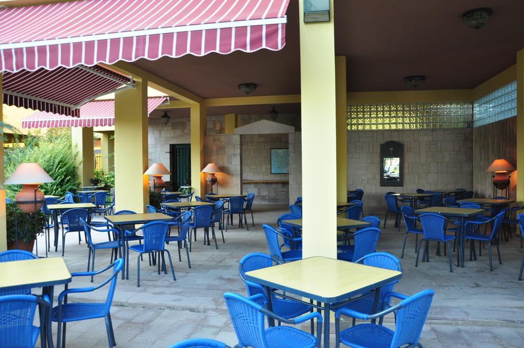 Palm Court Suites Ayvalik Exterior foto